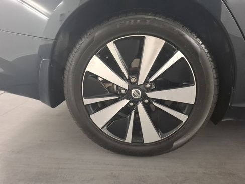 Used 2020 Nissan Altima 2.5 SL FWD image 9