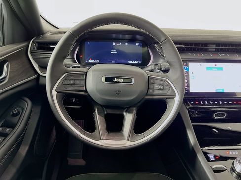 New 2026 Jeep Grand Cherokee Altitude AWD/4WD image 11