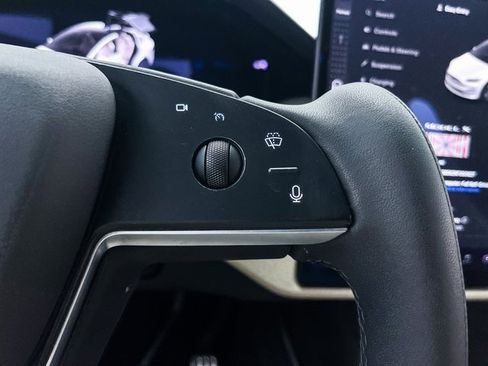 Used 2022 Tesla Model X Plaid image 33