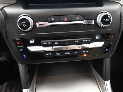 Used 2020 Ford Explorer Limited image 4