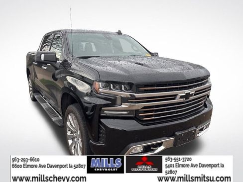 Used 2022 Chevrolet Silverado 1500 High Country w/ Technology Package image 2