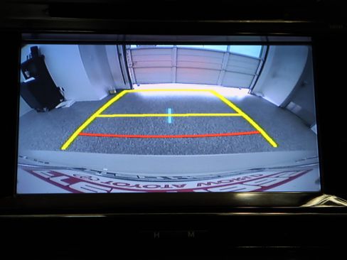 Used 2018 Toyota Avalon Limited FWD image 23