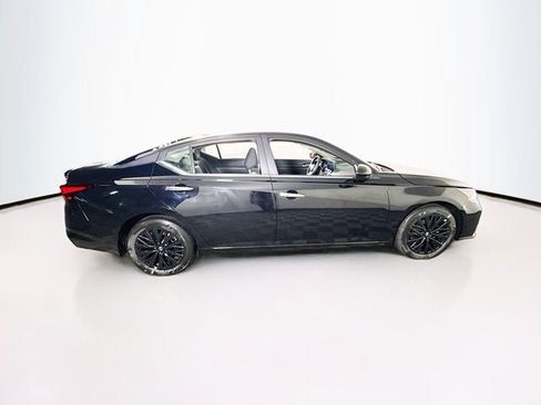 New 2025 Nissan Altima 2.5 SV w/ SV Special Edition Package image 4