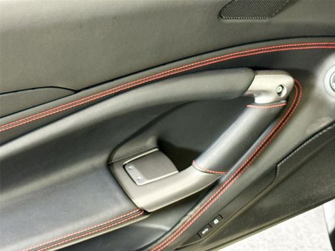 Used 2021 Ferrari F8 Tributo image 14