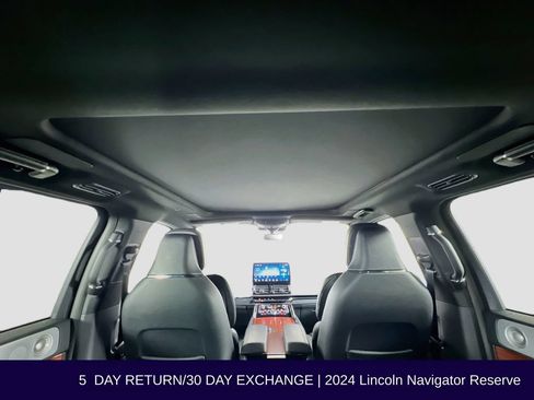 Used 2024 Lincoln Navigator Reserve AWD/4WD image 42