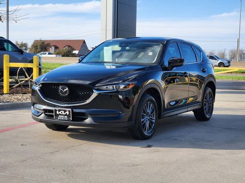 Used 2021 MAZDA CX-5 Touring image 3