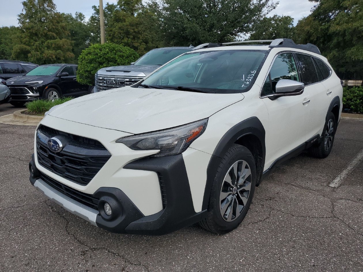 Used 2024 Subaru Outback Touring XT AWD/4WD image 2