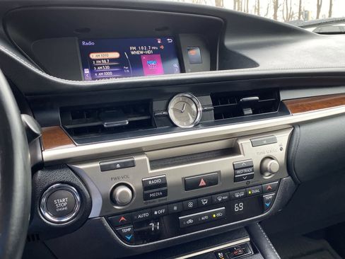 Used 2018 Lexus ES 350 w/ Premier Package image 30