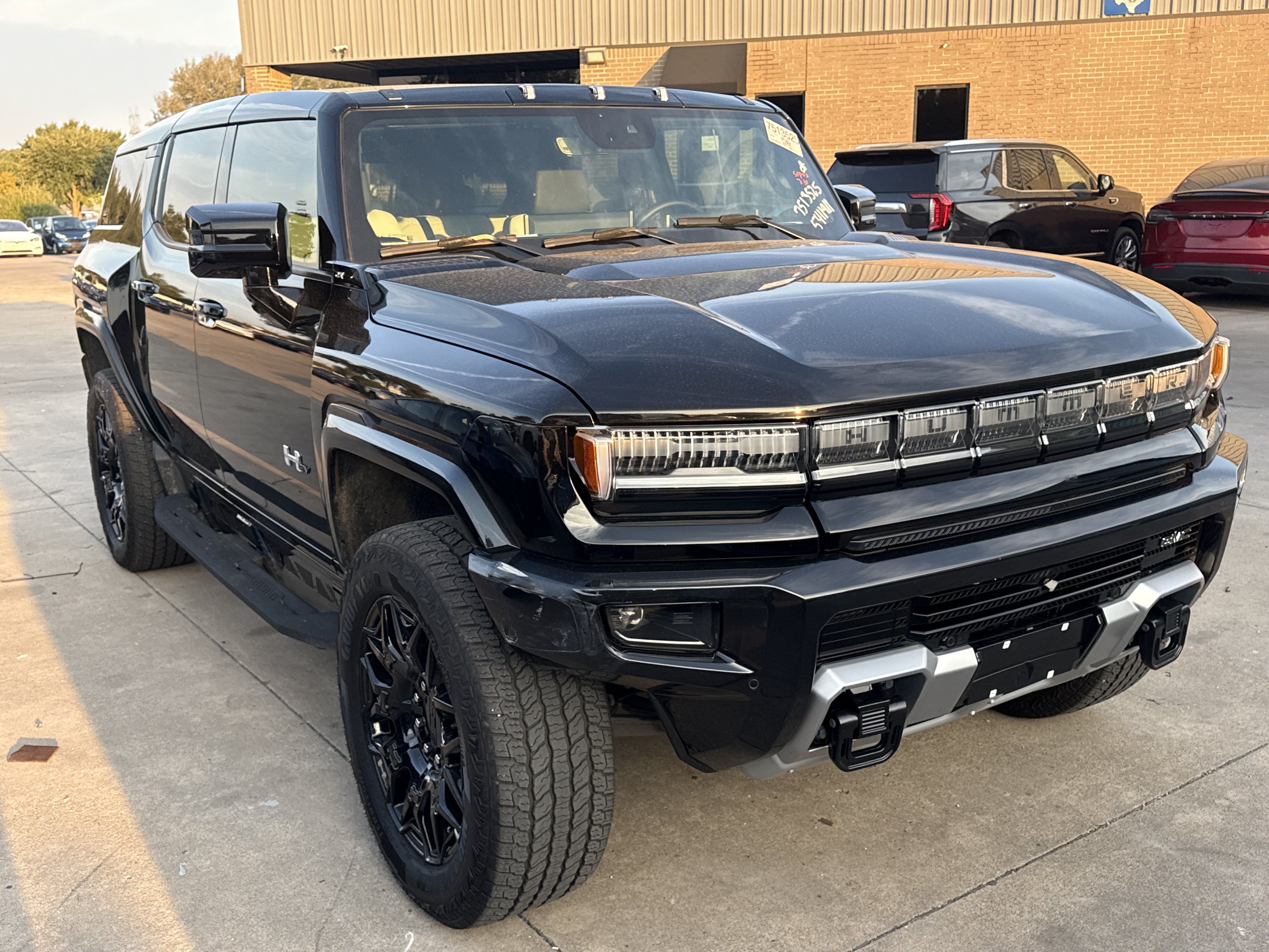 Used 2025 GMC Hummer EV 2X AWD/4WD image 3
