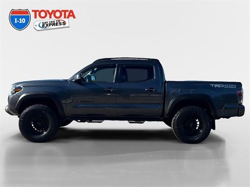 Used 2021 Toyota Tacoma TRD Off-Road w/ Technology Package image 2