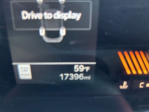 Used 2025 Kia K4 LXS image 40