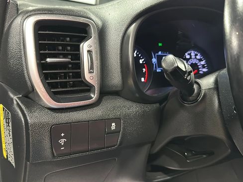 Used 2017 Kia Sportage EX image 26