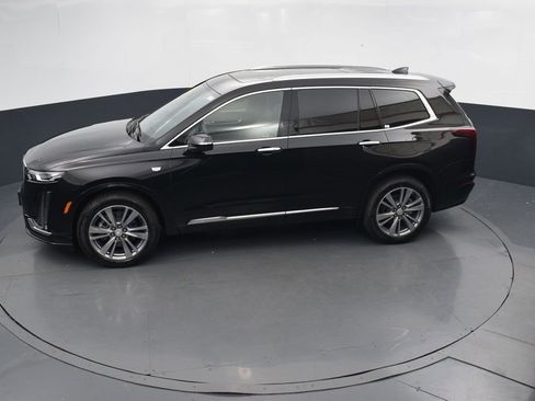 Used 2024 Cadillac XT6 Premium Luxury image 39