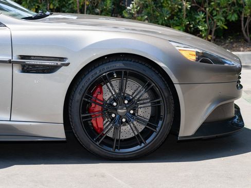 Used 2014 Aston Martin Vanquish Coupe image 23