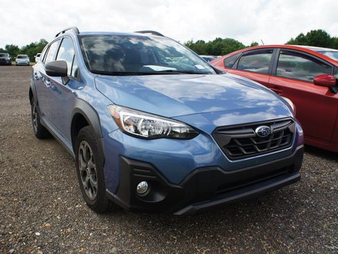 Used 2021 Subaru Crosstrek 2.5i Sport w/ Moonroof Package AWD/4WD image 3