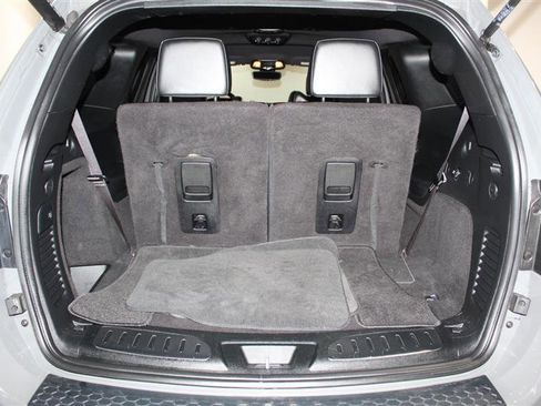 Used 2022 Dodge Durango R/T w/ Blacktop Package AWD/4WD image 39