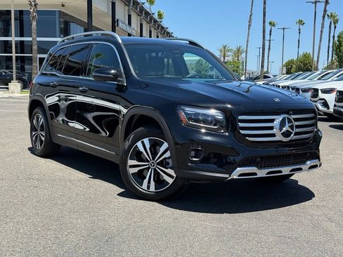 Certified 2026 Mercedes-Benz GLB 250 4MATIC image 1