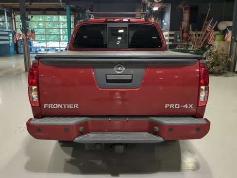 Used 2020 Nissan Frontier PRO-4X w/ Pro-4x Utility Package AWD/4WD image 9
