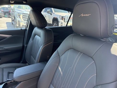 New 2025 Buick Envista Avenir image 12