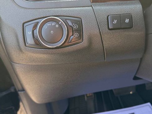 Used 2013 Ford Edge Limited FWD image 20