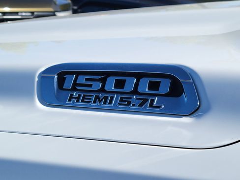 Used 2021 RAM 1500 Big Horn AWD/4WD image 14