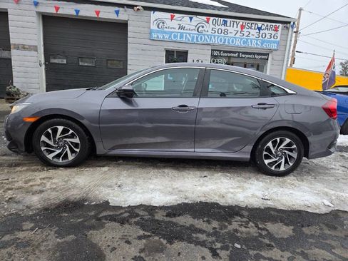 Used 2017 Honda Civic EX image 2