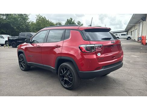 New 2026 Jeep Compass Latitude AWD/4WD image 4