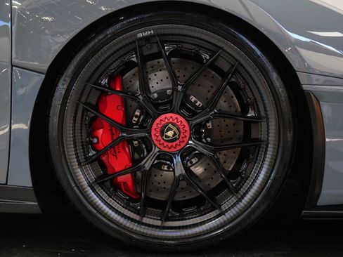 Used 2022 Lamborghini Huracan STO RWD image 36