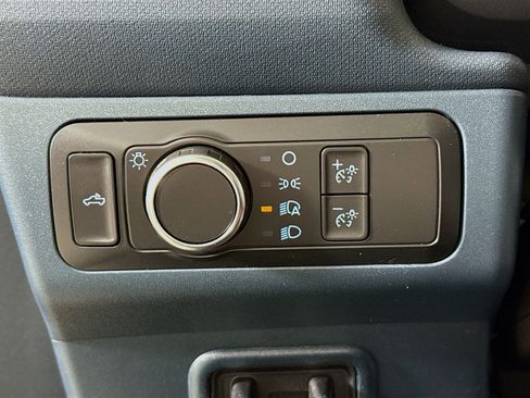 Used 2022 Ford Maverick Lariat w/ Lariat Luxury Package image 9