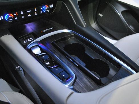 Used 2024 Buick Enclave Avenir w/ Avenir Technology Package image 26