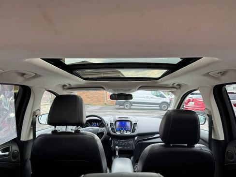 Used 2017 Ford Escape Titanium image 31