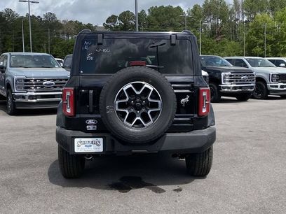 New 2026 Ford Bronco Outer Banks