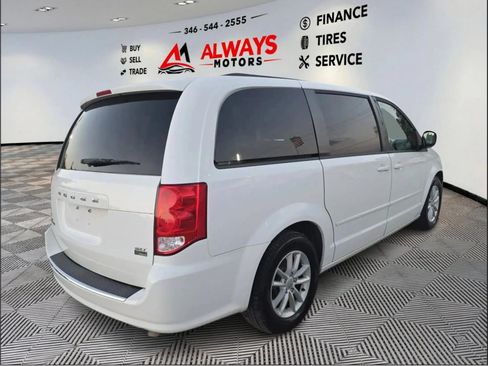 Used 2015 Dodge Grand Caravan SXT FWD image 3