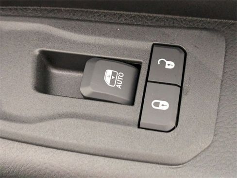 Certified 2025 RAM 1500 Big Horn image 34