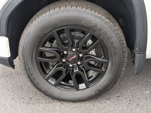 New 2026 GMC Sierra 1500 Pro w/ Graphite Edition AWD/4WD image 7