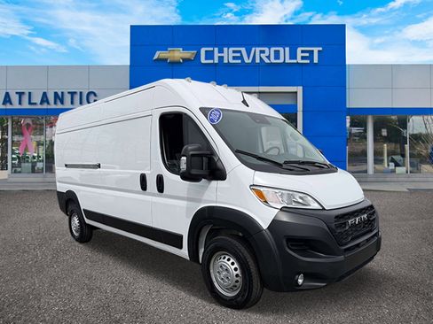 Used 2026 RAM ProMaster 2500 w/ Convenience Group FWD image 2