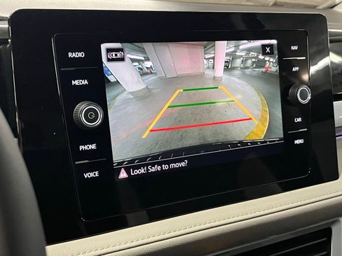 New 2025 Volkswagen Taos SEL image 28