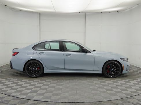 New 2026 BMW 330i Sedan w/ M Sport Package image 4