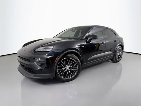 Used 2026 Porsche Macan 4 Electric AWD/4WD image 1