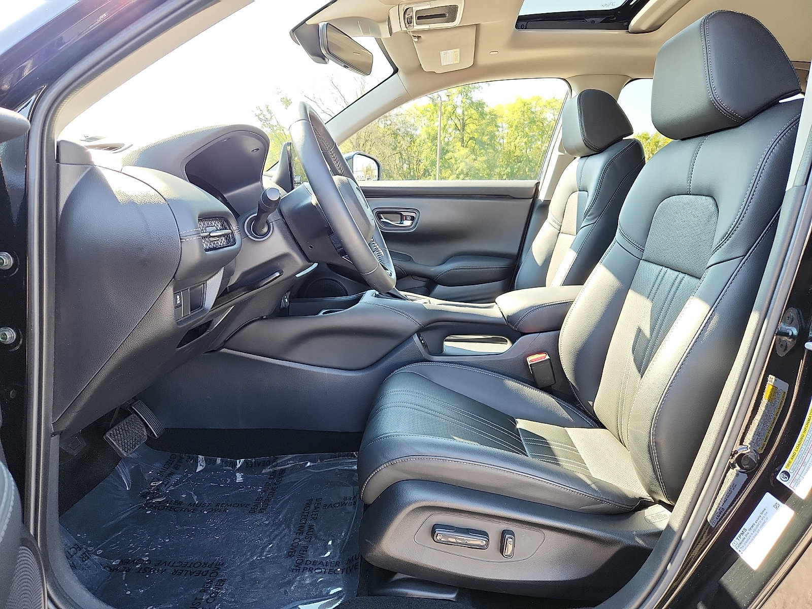 Used 2025 Honda HR-V EX-L image 13