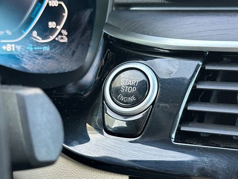 Used 2023 BMW 530e 530e iPerformance w/ Premium Package image 25