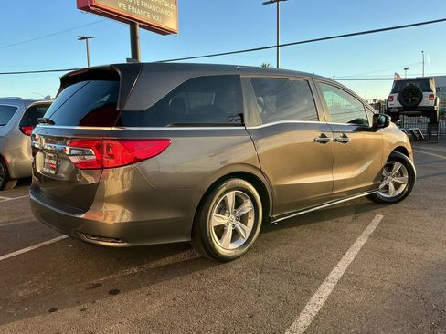 Used 2018 Honda Odyssey EX-L image 4