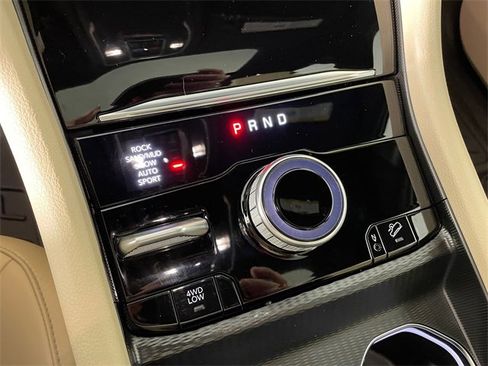 Used 2024 Jeep Grand Cherokee Limited 4xe image 10