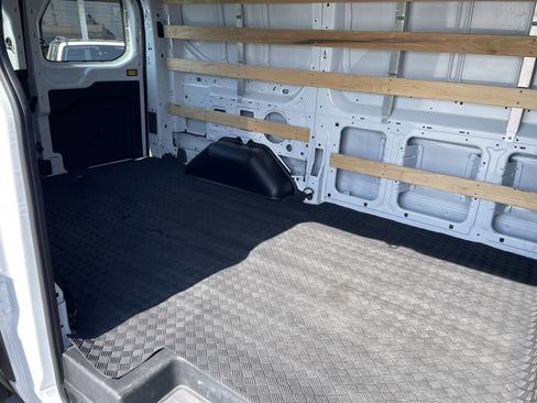 Used 2023 Ford Transit 250 Low Roof AWD image 8