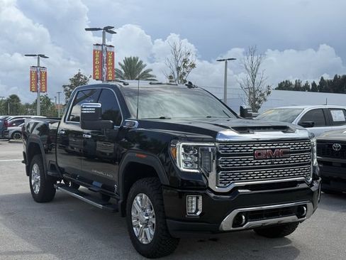 Used 2022 GMC Sierra 3500 Denali w/ Denali Ultimate Package AWD/4WD image 4