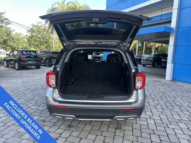 Used 2023 Ford Explorer XLT w/ Equipment Group 202A AWD/4WD image 28