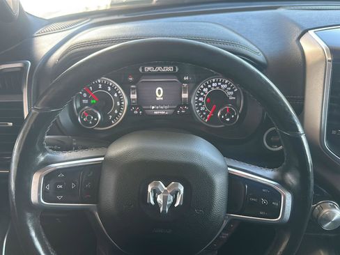 Used 2019 RAM 1500 Laramie w/ Sport Appearance Package AWD/4WD image 16