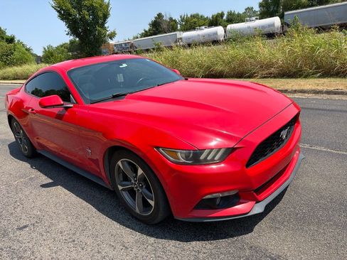 Used 2016 Ford Mustang Coupe w/ Equipment Group 051A RWD image 3