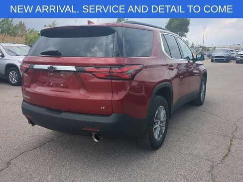 Certified 2023 Chevrolet Traverse LT FWD image 8