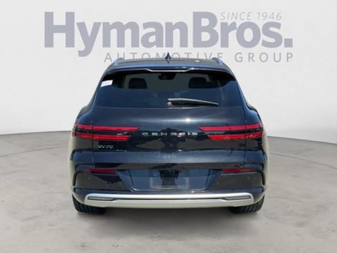 Used 2023 Genesis Electrified GV70 AWD/4WD image 4